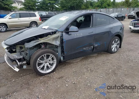 2023 Tesla Model Y Awd/Long Range Dual Motor All-Wheel Drive from USA, damaged, VIN 7SAYGDEE9PF686368